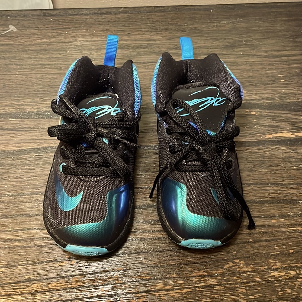 Nike Lebrons size 6c toddlers